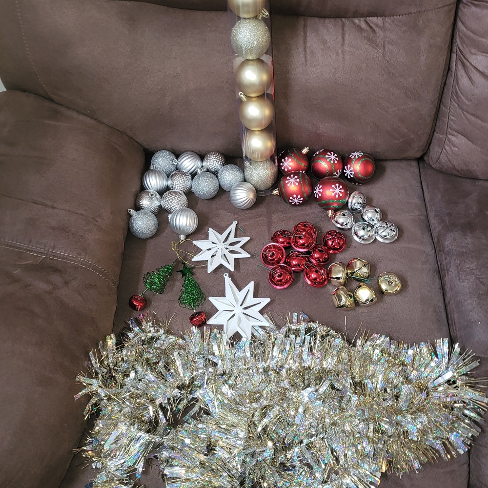Festive Holiday Ornament Set - Red, Gold, Silver, White